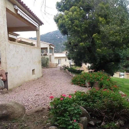 D Hotes Rocca Rossa Palombaggia 2*