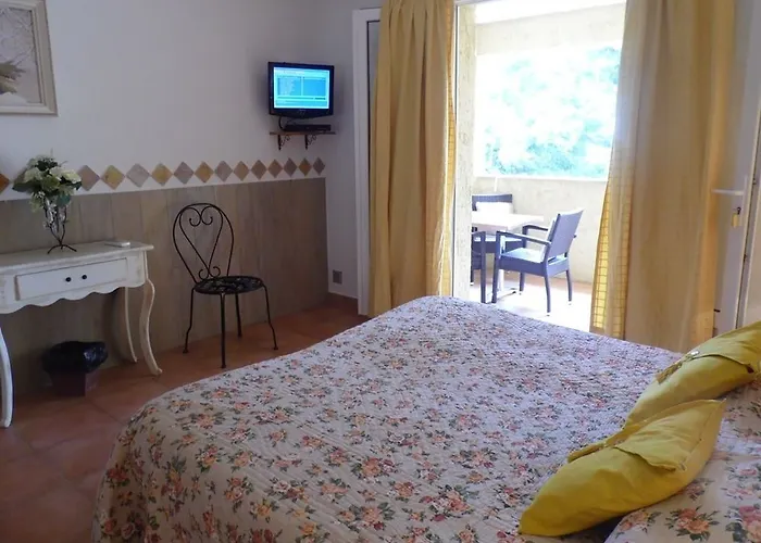 D Hotes Rocca Rossa Palombaggia Szálloda