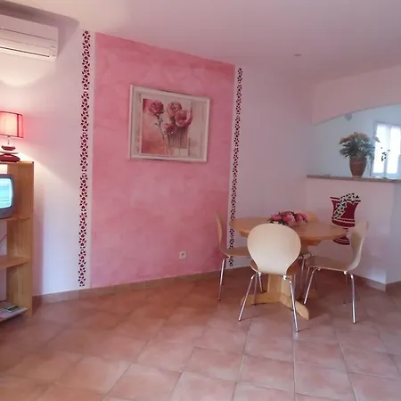 D Hotes Rocca Rossa Palombaggia فندق